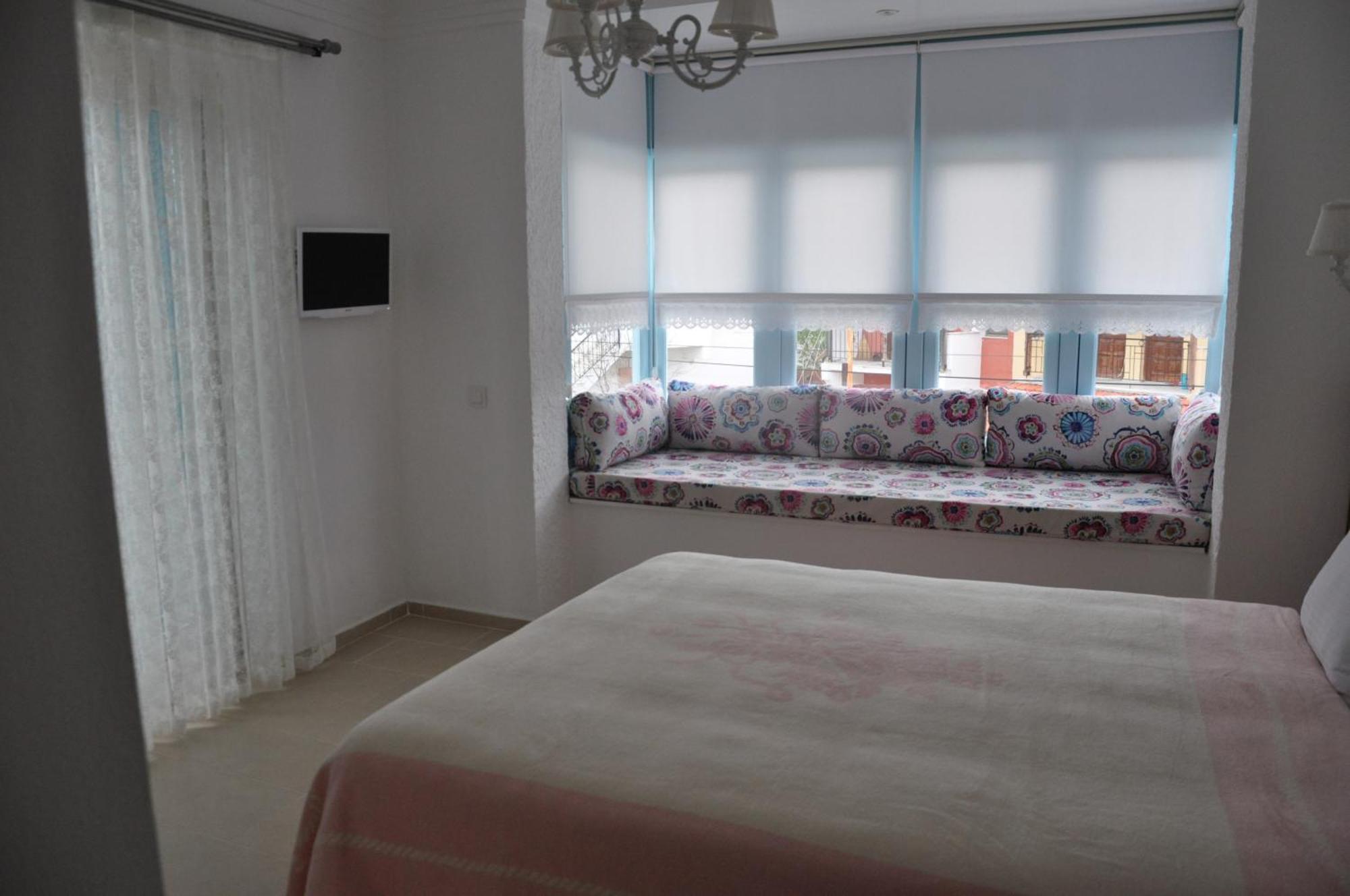 Bellapietra Hotel Алачати Экстерьер фото