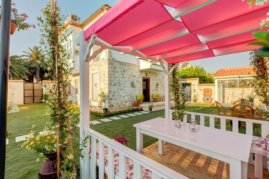 Bellapietra Hotel Алачати Экстерьер фото